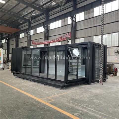 20 stop rozšiřitelný kontejnerový dům ve Spojených státech